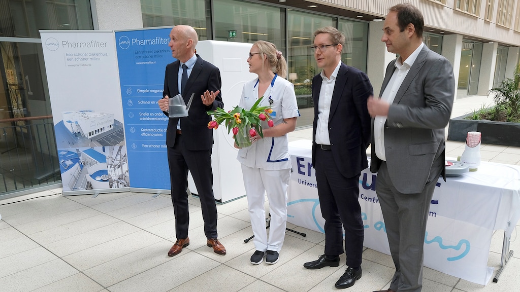 De ingebruikname van Pharmafilter door het Erasmus ziekenhuis.