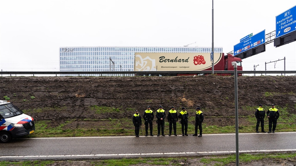 Extinction Rebellion wil op Koningsdag weer de A10 op