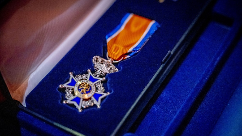 Het regent weer lintjes, ruim 3300 dit jaar: deze mensen krijgen er één in jouw buurt