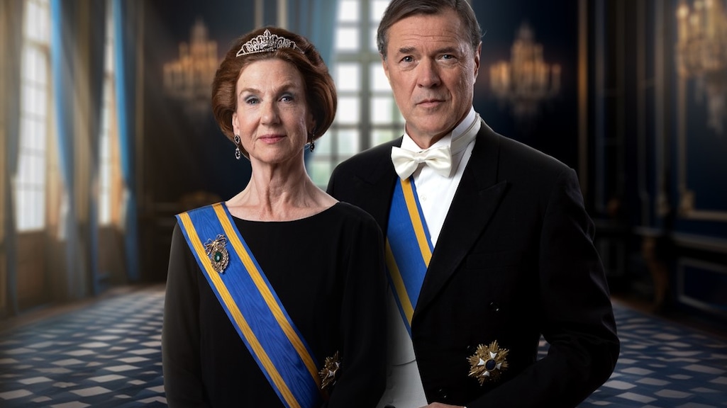 Elsie de Brauw als Beatrix met tegenspeler Sebastian Koch als prins Claus.