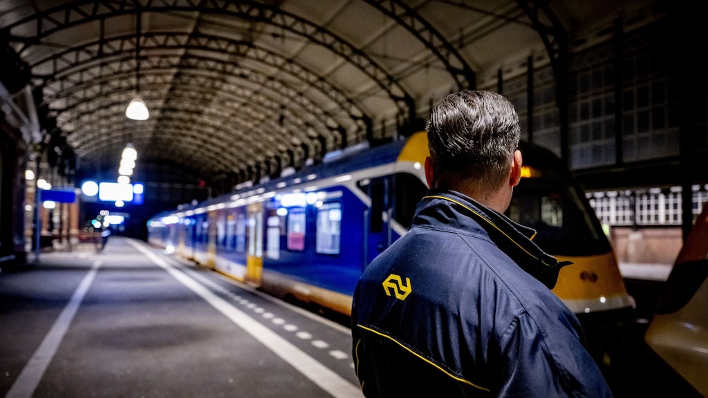 Blikseminslagen zorgen voor problemen op het spoor