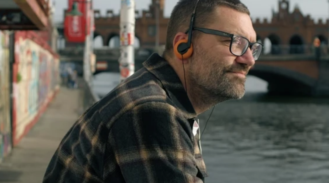 Reazioni contrastanti al programma nascosto di Theo Masen  Via RTL