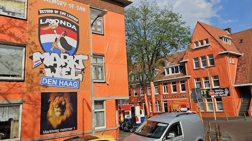 Deze straten kleuren al oranje voor EK voetbal: 'Vrij genomen om te versieren'