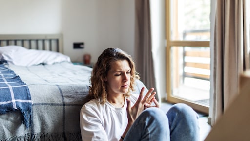 Roos werd bestolen door de schoonmaakhulp: 'Kan fluiten naar m'n sieraden'