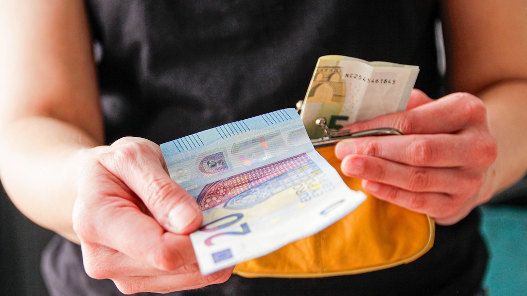 Gezinnen krijgen twee jaar 150 euro per maand extra van gemeente in proef tegen armoede