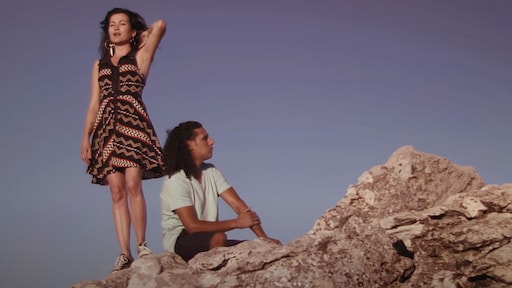 Birgit Schuurman verklaart dat Ali B 'ongevraagd tong in haar mond stak' in lift