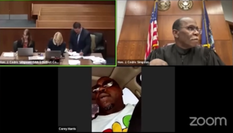 Oeps: rijbewijs kwijt, maar wel via Zoom rijdend voor rechter