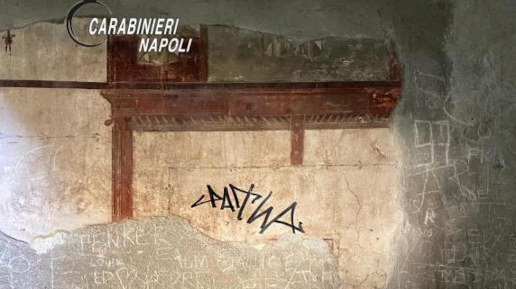 Nederlander tekent op 2000 jaar oude muur Italië, minister woest