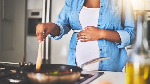 De vriend van Jasmine wil dat hun kindje geen vlees eet: 'Vind ik onzin'