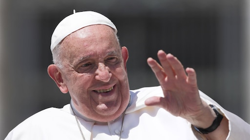 Paus tegen priesters: maximaal 8 minuten preken, anders vallen mensen in slaap