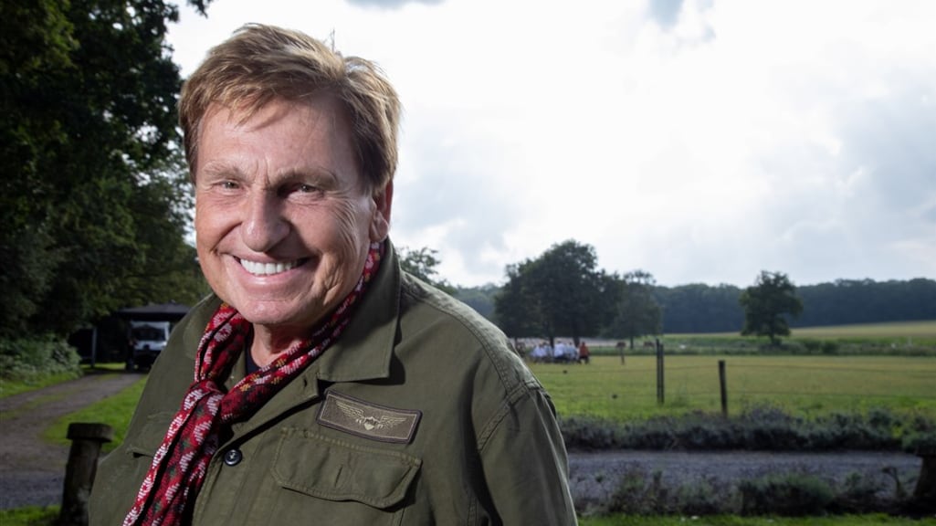 Henny Huisman deelt hilarisch verjaardagscadeau: 'Geniaal'