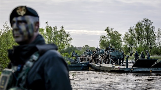 Opeens haalt Nederland de NAVO-norm: wat gebeurt er met al dat geld?