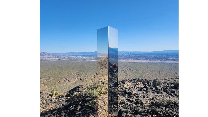 Mythische en mysterieuze monoliet duikt weer op: toeval of niet? 