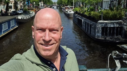 'Mijn ouders zijn ongelukkig gestorven dus besloot ik al vroeg: ik ga het anders doen'