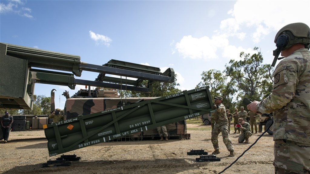 Een foto uitgegeven door het Amerikaanse leger, waarop te zien is hoe Oekraine voor het eerst de ATACMS-langeafstandsraketten gebruikt.