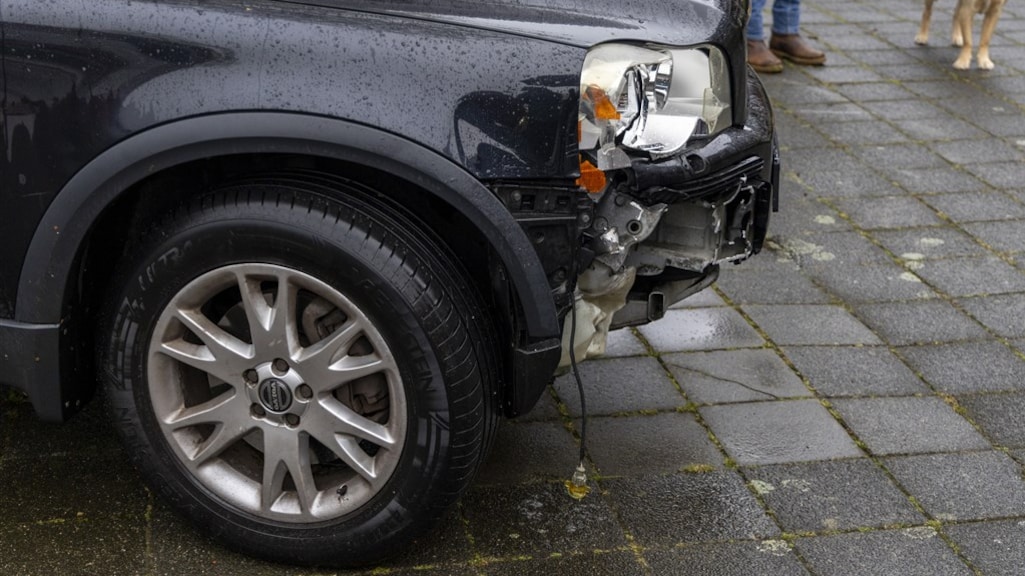 Te laat terug van vakantie na auto-ongeval: ontslag op staande voet