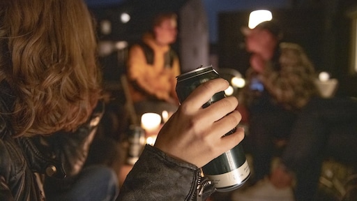 Bingedrinken scholieren weer op niveau van voor corona, vooral op platteland: 'Verontrustend'