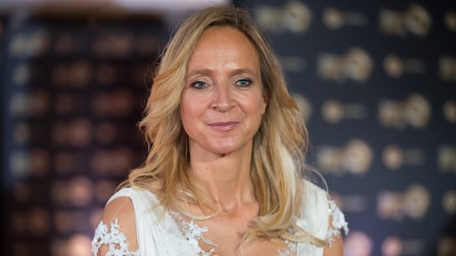 Floortje Dessing verklaart lange afwezigheid: 'Ik lig er vanaf'