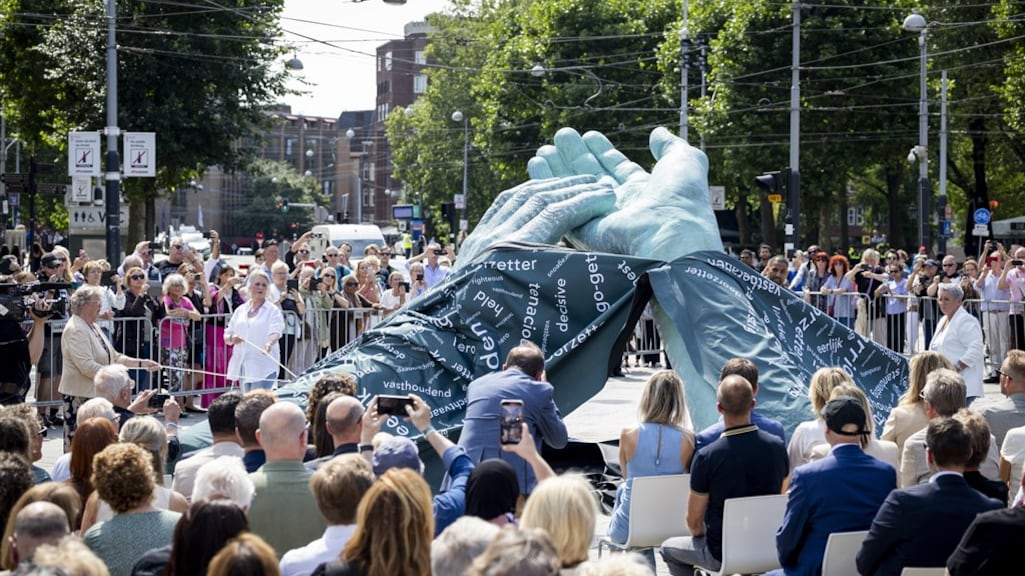 Het monument ter nagedachtenis van Peter R. de Vries