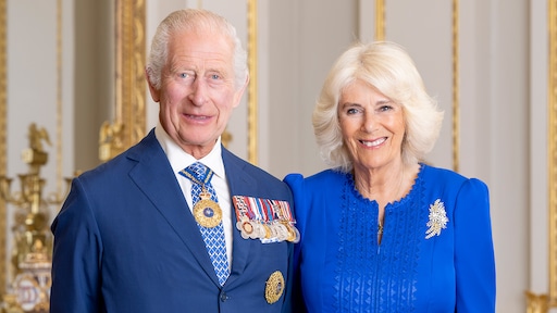 Koning Charles en koningin Camilla delen hun jaarlijkse kerstkaart