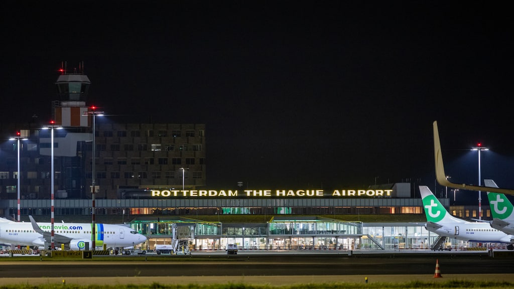 De zoon van Taghi kwam aan op het vliegveld van Rotterdam.