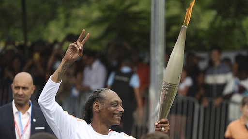 Kritiek op 'drugsverslaafde rapper' Snoop Dogg als olympische fakkeldrager