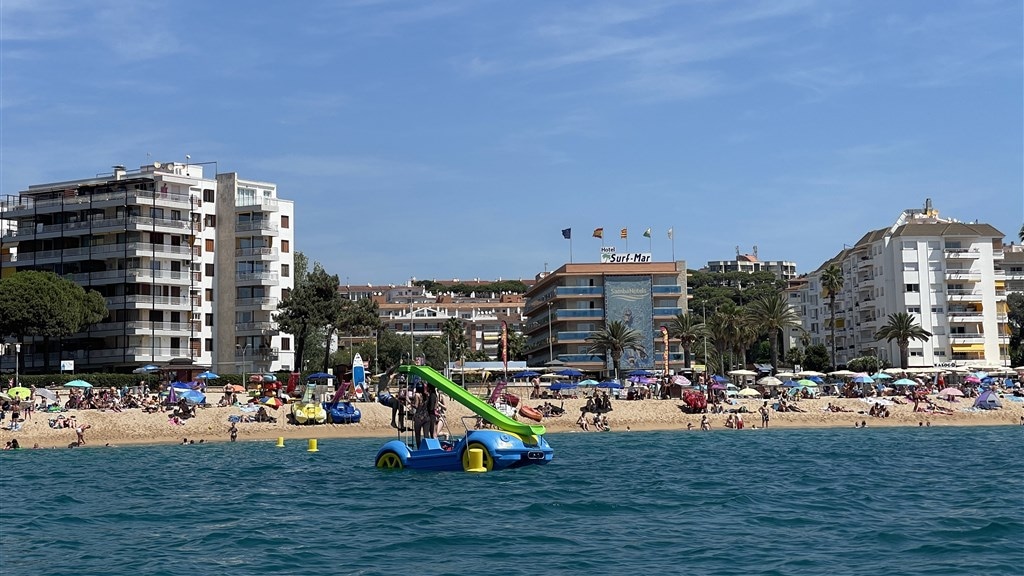 Nederlandse jongens zwaargewond na val van balkon in Lloret de Mar