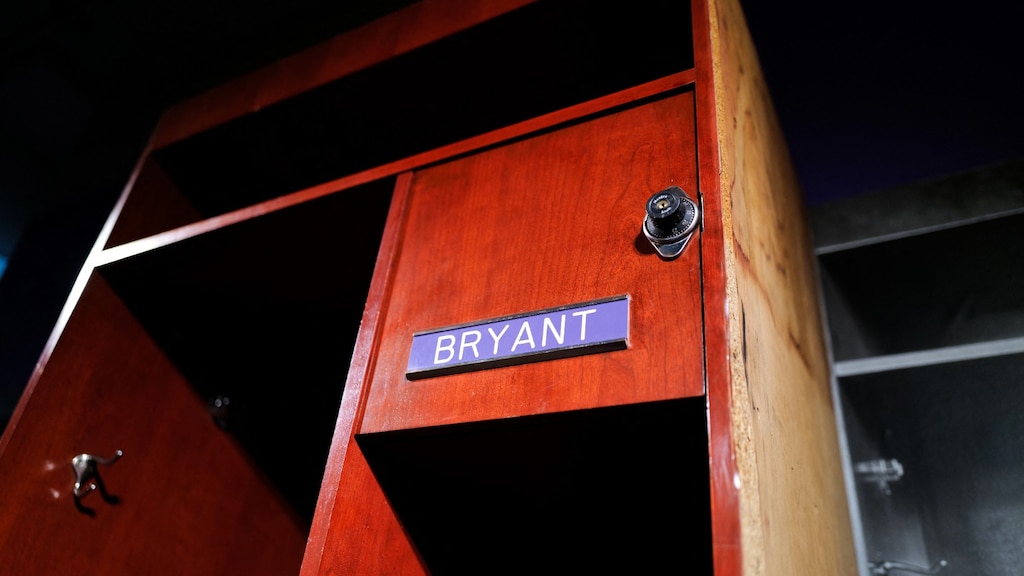De locker van Kobe Bryant.