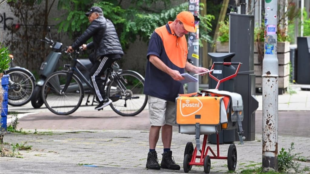 PostNL wil geld van overheid om brieven te kunnen blijven bezorgen