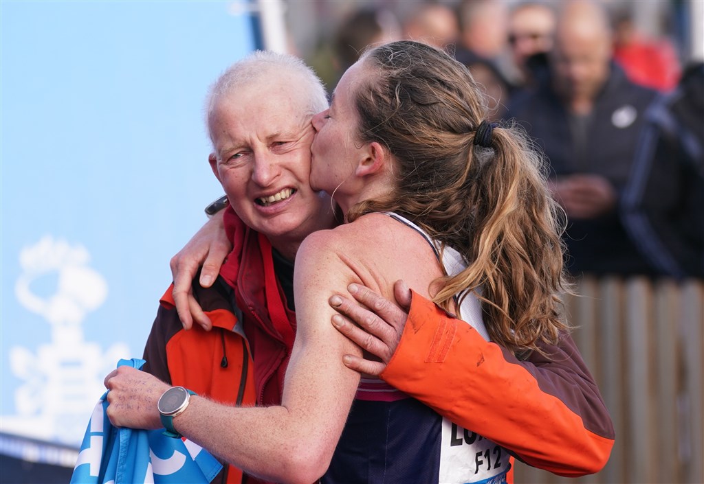Anne loopt marathon: 'Wat zou papa het graag hebben meegemaakt'