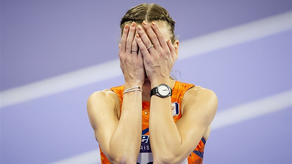 Femke Bol moet topfavoriete voorlaten en pakt brons op 400 meter horden
