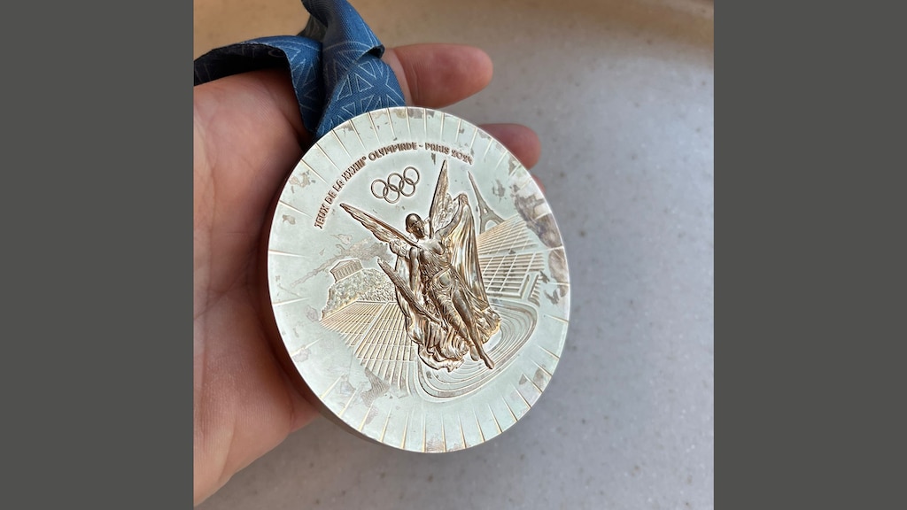 "Hij zou er niet nu al zo uit moeten zien", zegt Annelous Lammerts over haar bronzen medaille.