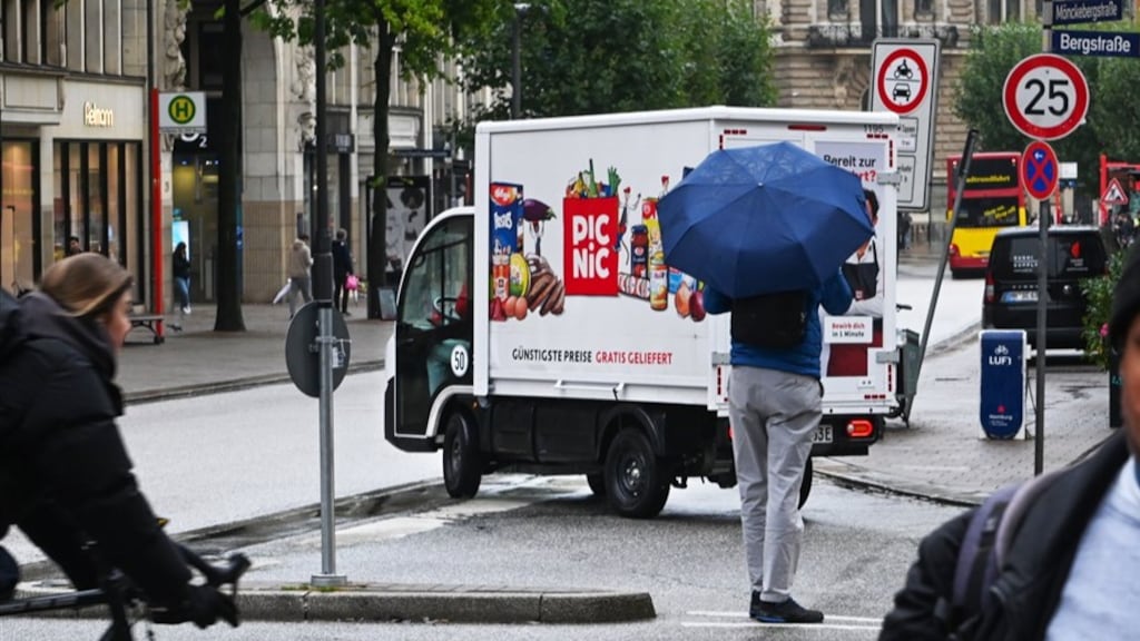 Weer miljoenenverlies voor Picnic, maar kleine plus in Nederland