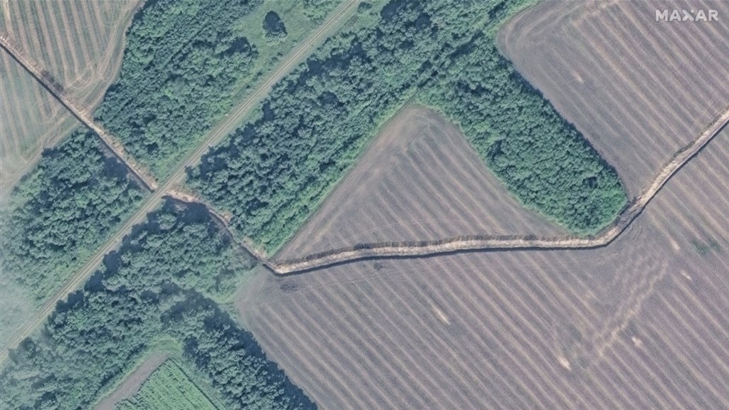 Russen bouwen linie van loopgraven tegen Oekraïense opmars: 'Maar Oekraïne blijft niet lang'