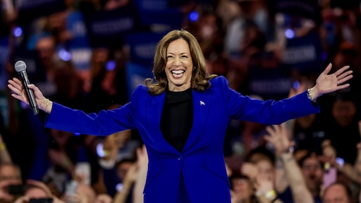 Voormalig presidentskandidaat Kamala Harris maakt debuut op Met Gala