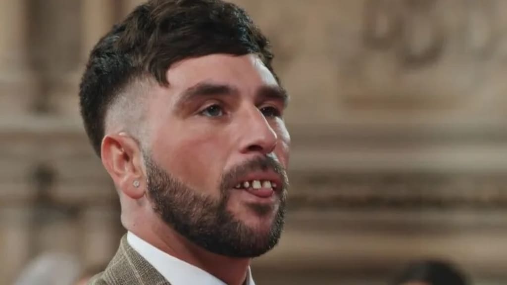 Il concorrente di MAFS UK inganna la sposa con la dentiera durante il matrimonio | Via RTL Il concorrente di MAFS UK inganna la sposa con la dentiera durante il matrimonio | Via RTL