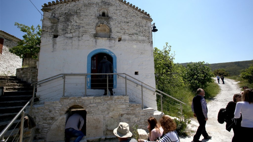 Droneteam en reddingshondenbrigade gaan meezoeken naar vermiste Nederlandse op Samos