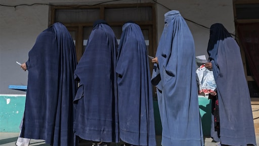 Nieuw dieptepunt in onderdrukking vrouwen Afghanistan: 'Tellen niet als mens'