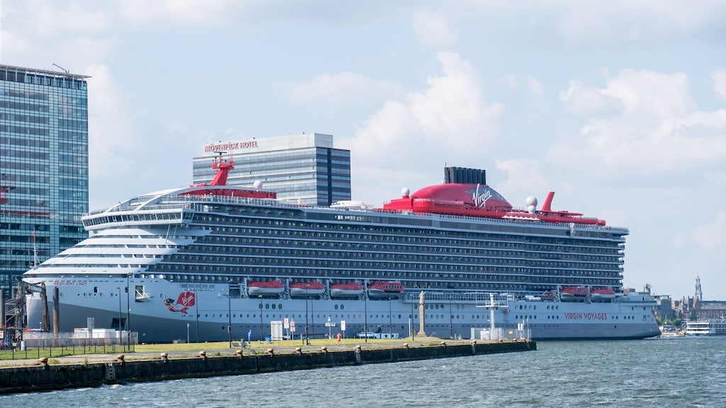 Europese Commissie voor de rechter gedaagd vanwege uitstoot vliegtuigen en schepen