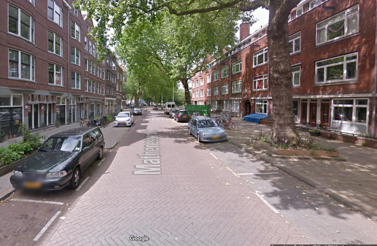 Baby van 1 jaar oud ernstig gewond na val uit raam Rotterdam