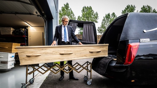 Terughalen lichaam na overlijden in buitenland soms lastig: 'Kon pas huilen toen ze terug was'