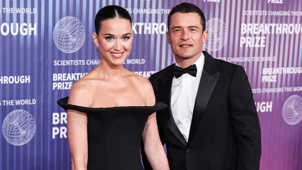 Geëmotioneerde Katy Perry zingt Not Like the Movies tijdens concert na breuk met Orlando Bloom