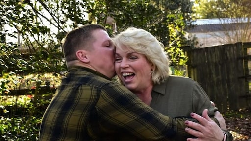 Janelle Brown deelt emotioneel bericht voor overleden zoon: 'We zullen elkaar weer zien'