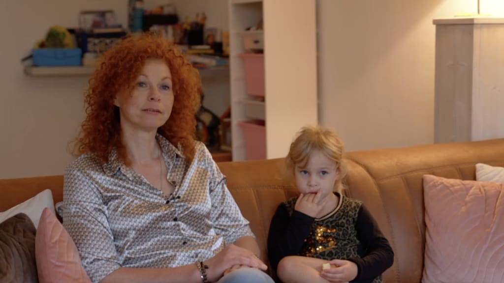 Aantal gastouders enorm gedaald: politieagenten en zorgmedewerkers in de knel met kinderopvang