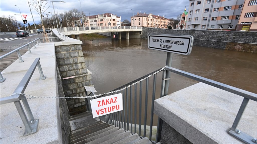 Tsjechië zet zich schrap voor ergste overstromingen in 50 jaar: 'Kan echt gevaarlijk worden'