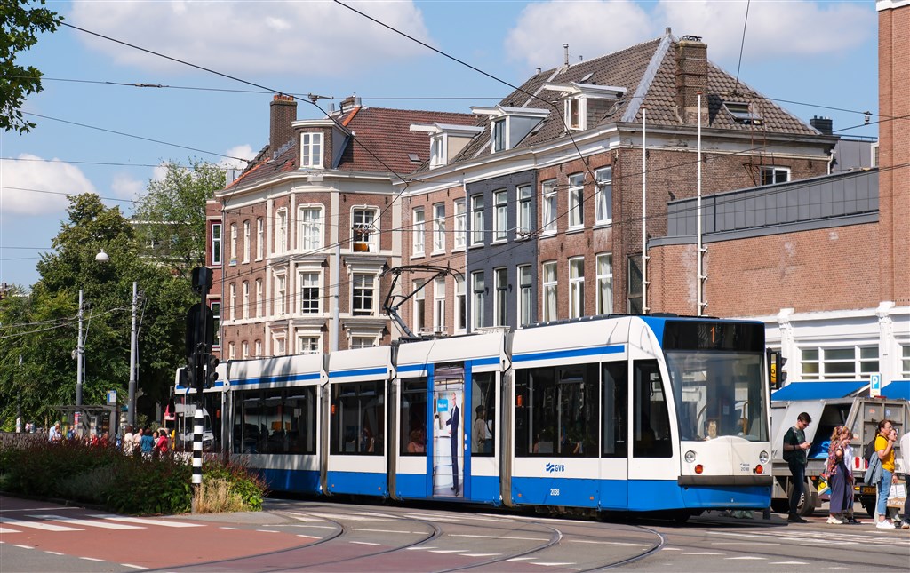 Kabinet bezuinigt 110 miljoen euro op openbaar vervoer drie grote steden