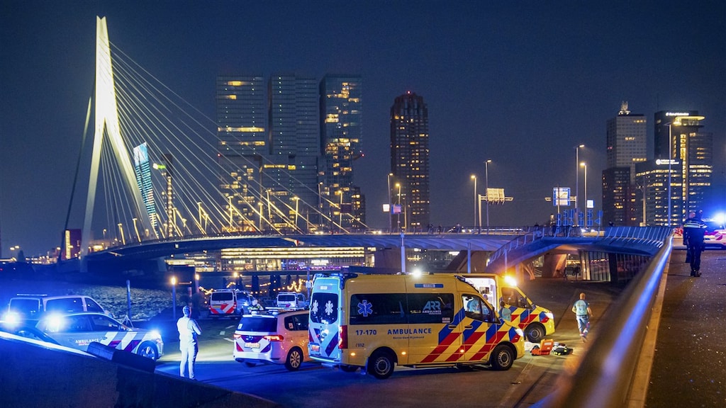 Verdachte mesaanval Erasmusbrug is bekende van politie, 'niet in beeld bij inlichtingendiensten'