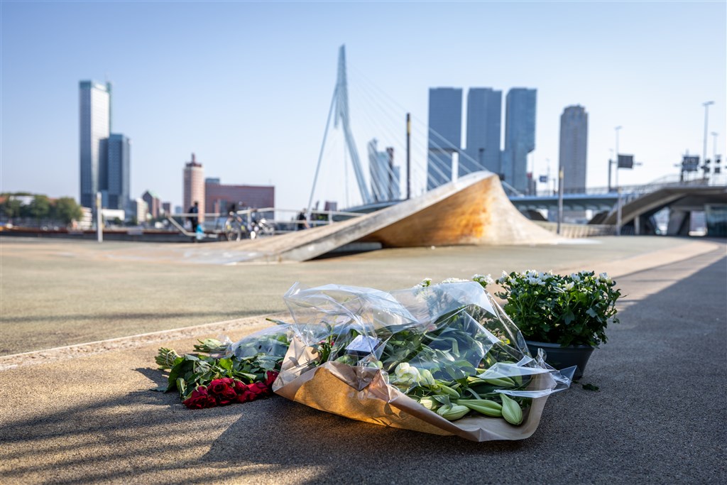 Inspectie: blinde vlekken in zorg verdachte mesaanval Erasmusbrug