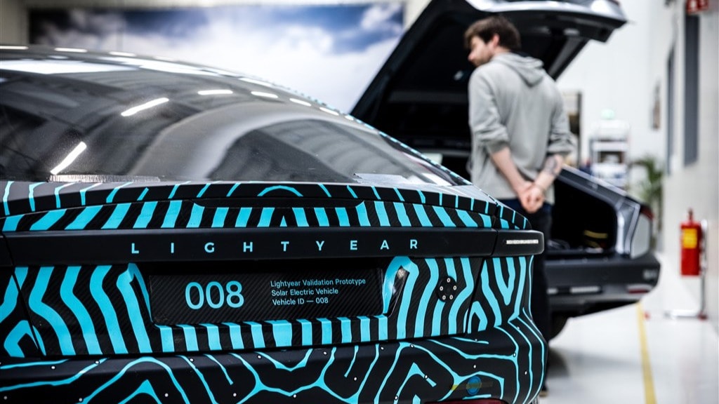 Lightyear krijgt 10 miljoen euro voor ontwikkelen zonnesysteem in auto's
