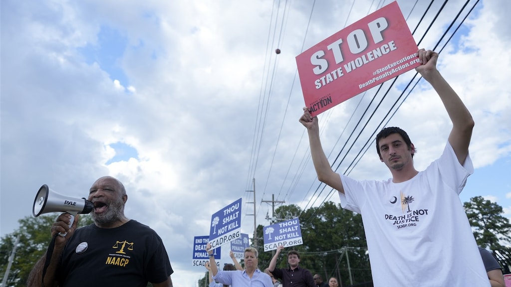 Demonstranten op straat.